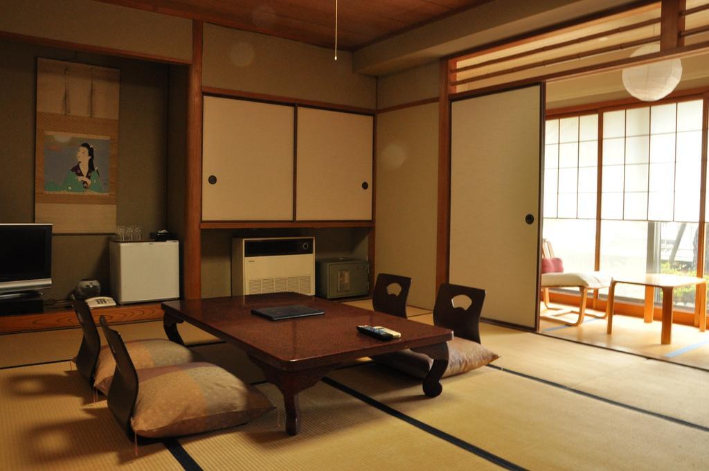 旅館吉萬 高知市 エクステリア 写真